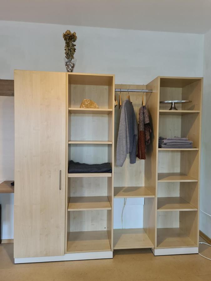 Wolfis Appartement Neusiedl an der Zaya Ngoại thất bức ảnh